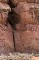 016:  Small cliff dwelling tempts the climbers in the group.