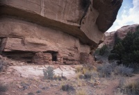 024:  More ground level ruins allow careful observation.